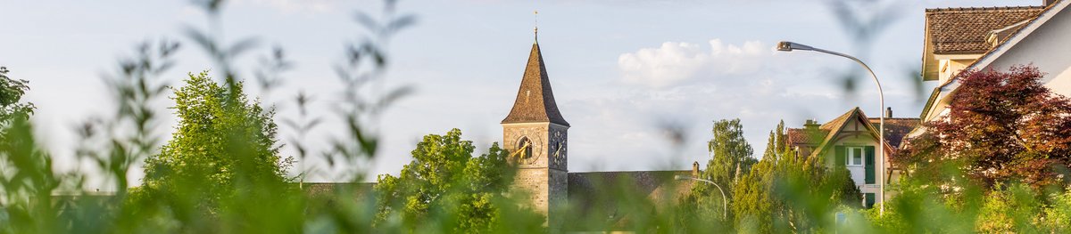 Kirchenturm Frühling
