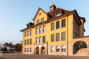 Schulhaus Alte Landstrasse, Kilchberg