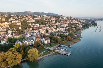 Luftaufnahme Schiffstation Bendlikon und Parkanalage, Kilchberg